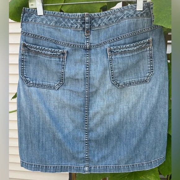 Eddie Bauer Vintage 100% Cotton Denim Comfortable Medium Wash Mini Skirt Size 4 - Picture 5 of 10